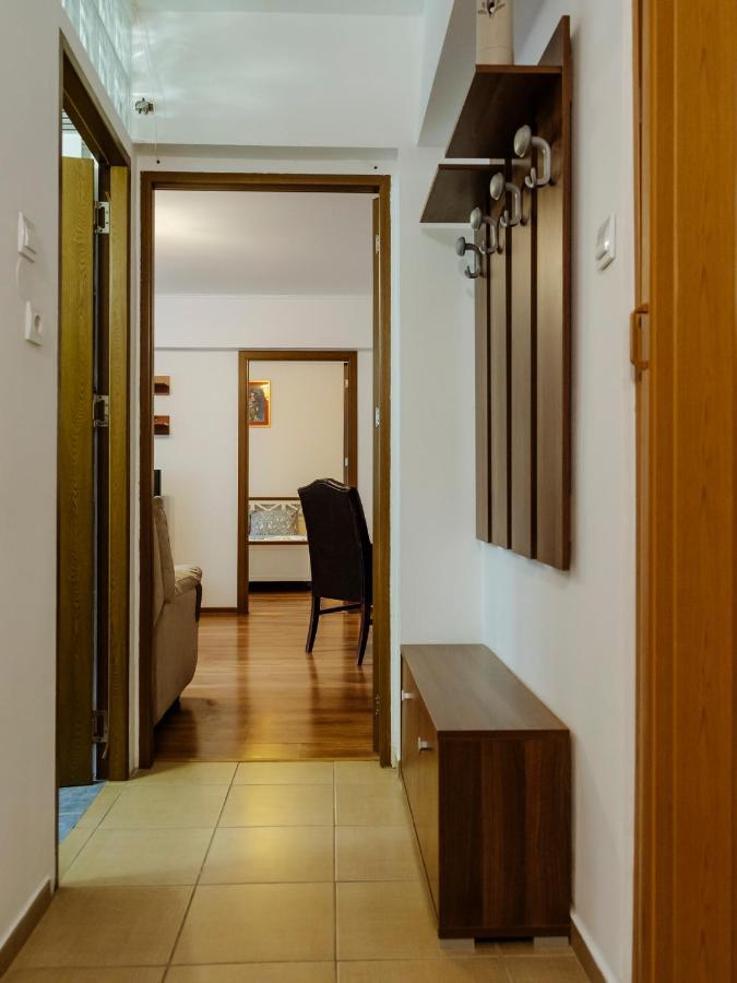 Old Town Historic Apartment With Backyard Mini Park Бухарест Екстер'єр фото